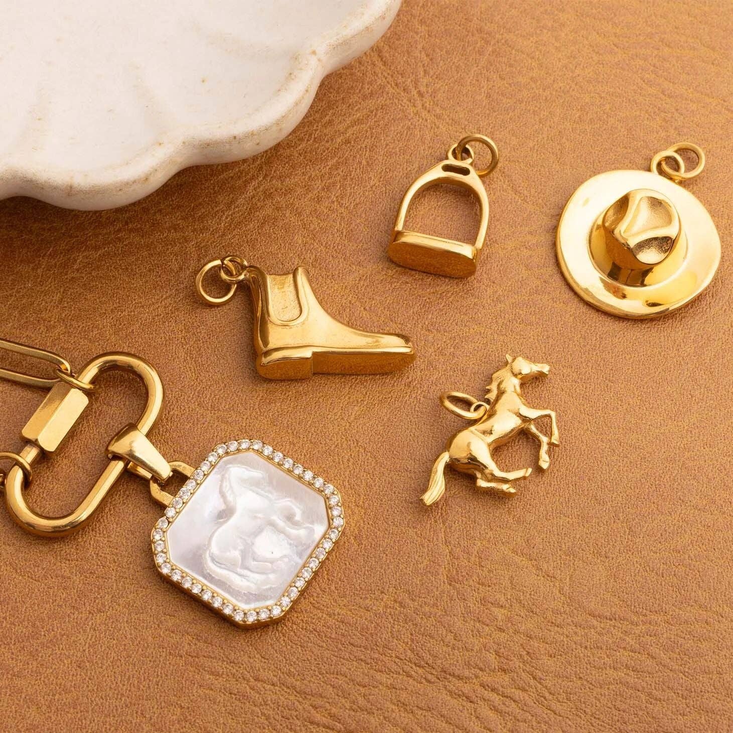 18K Gold PVD Stainless Steel Stirrup Charm