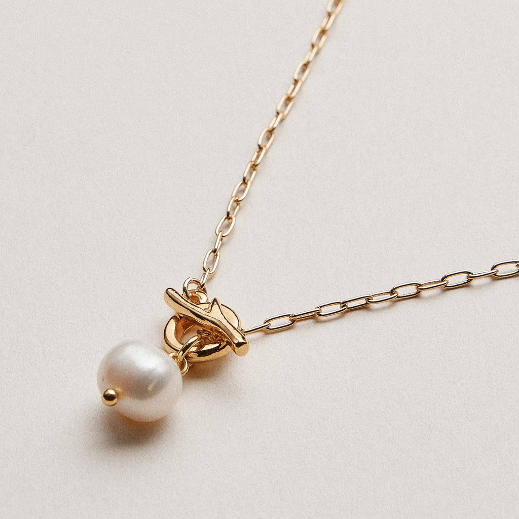 Lumi Toggle Necklace | Gold Dipped Freshwater Pearl Jewelry