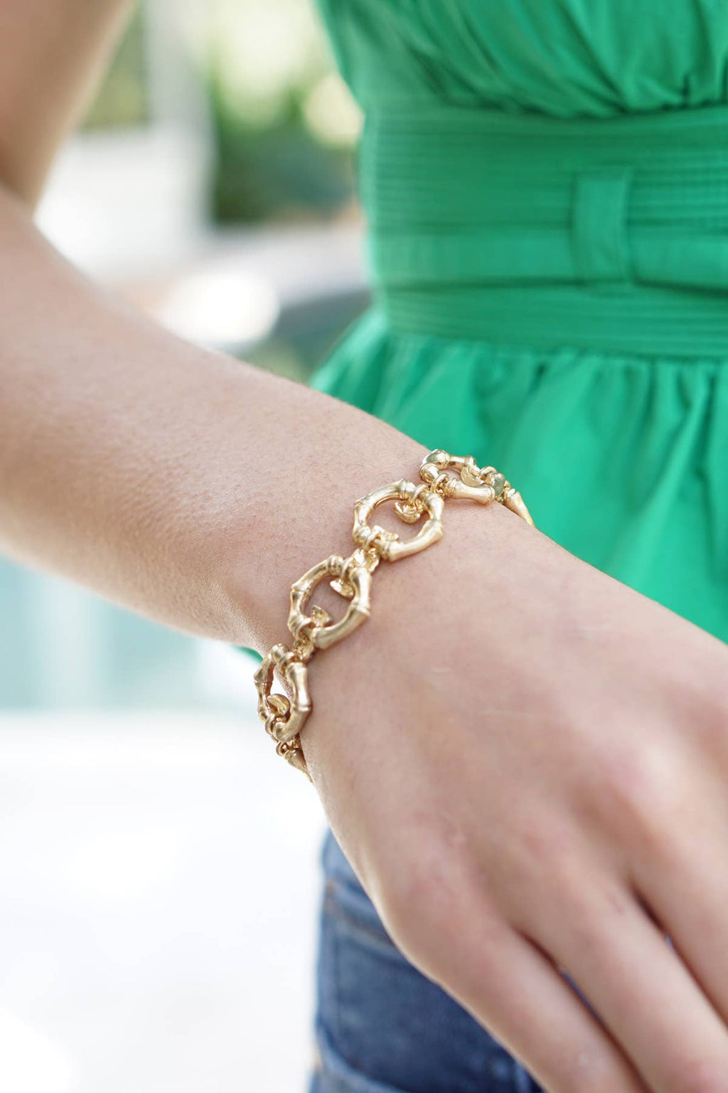 Pippa Bamboo Linked Horsebit Bracelet in Shiny Gold