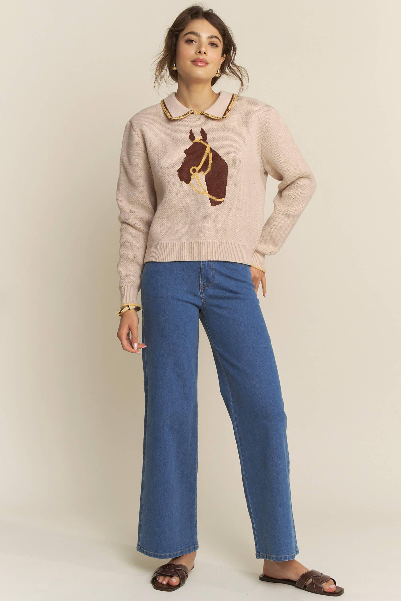 HORSE SWEATER W/ STITCH DETAILED COLLAR