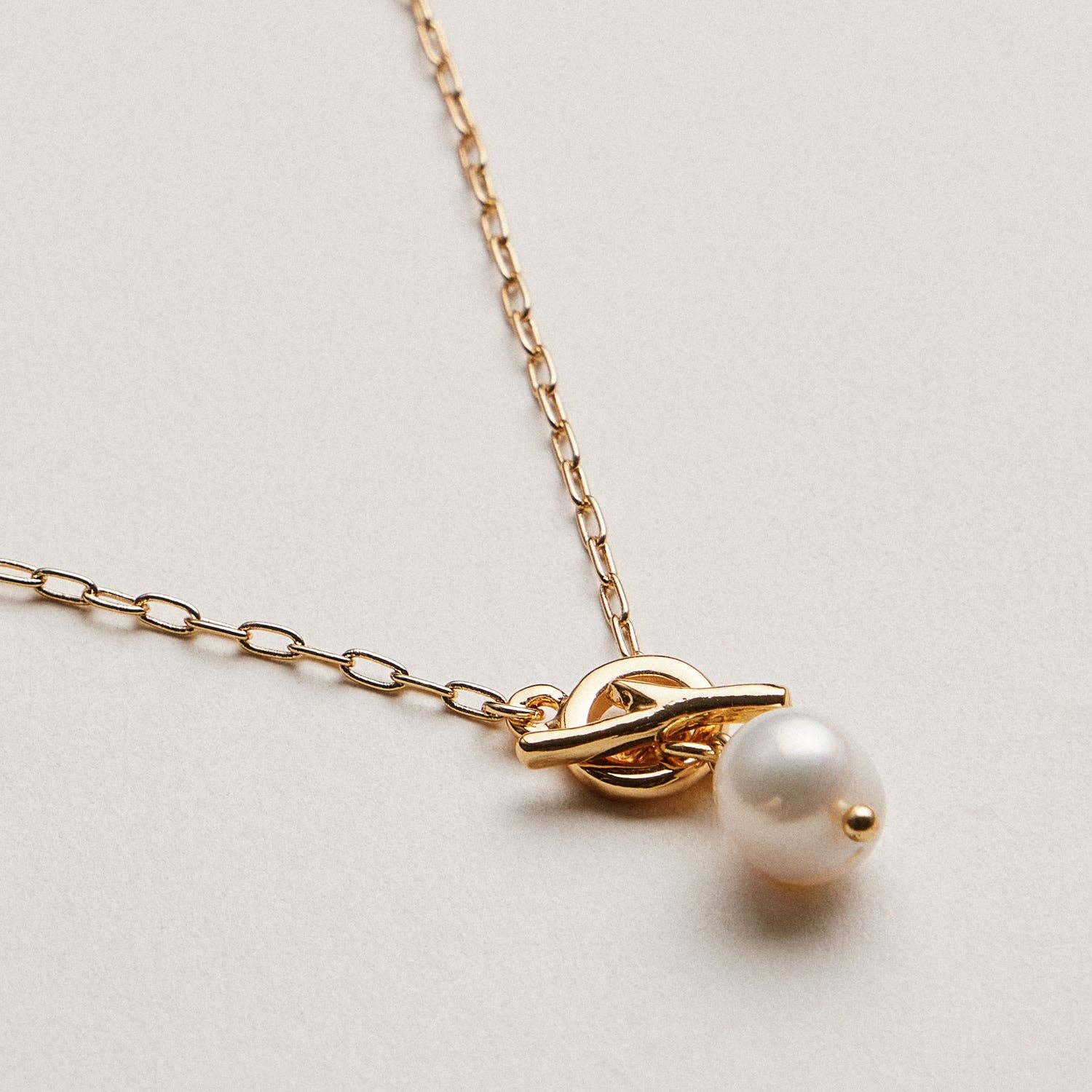 Lumi Toggle Necklace | Gold Dipped Freshwater Pearl Jewelry