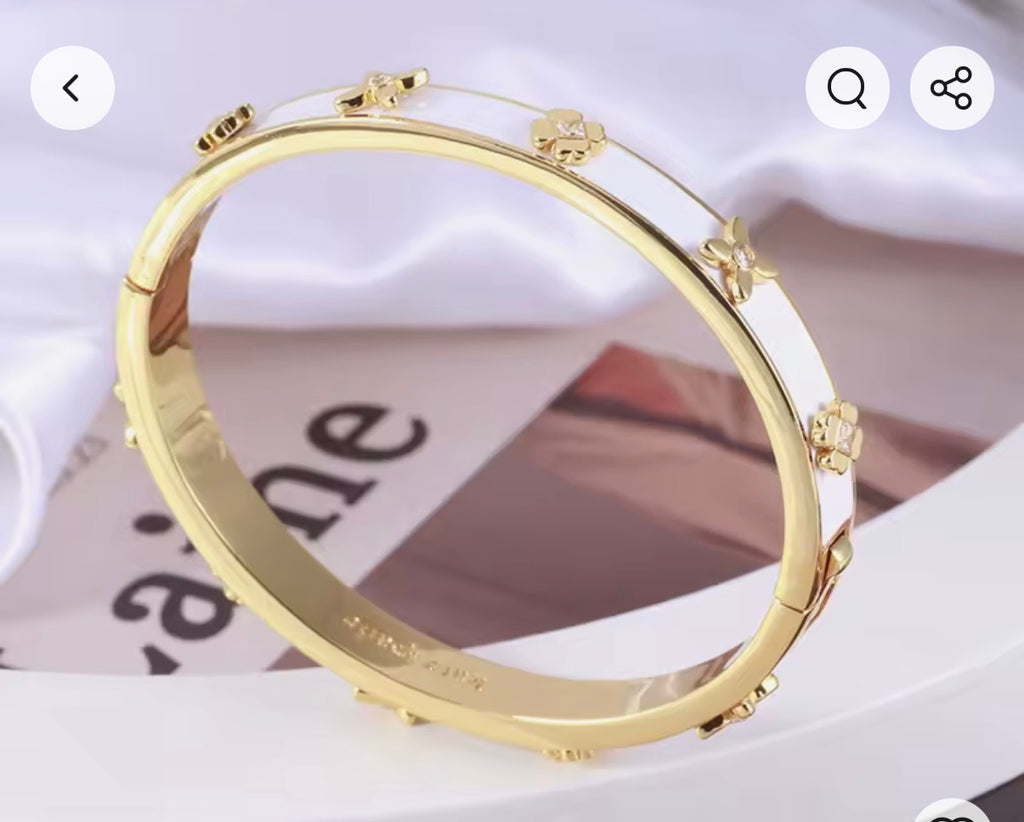 Enamel Bracelet-White/Black