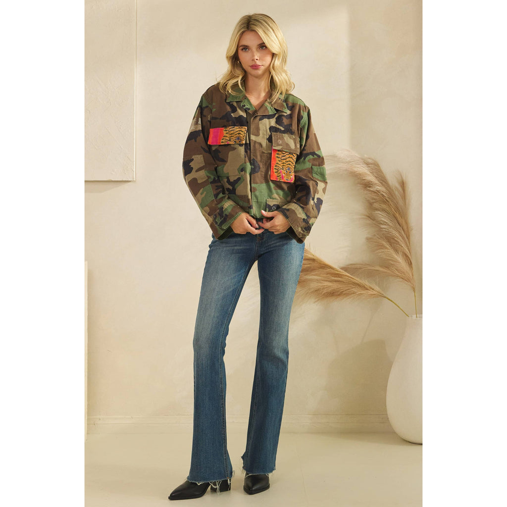 Camo jacket with Tiger Print contrast