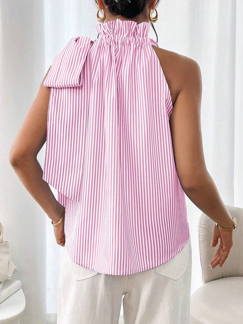 Fashion Striped Lace High Collar Tied Sleeveless Top