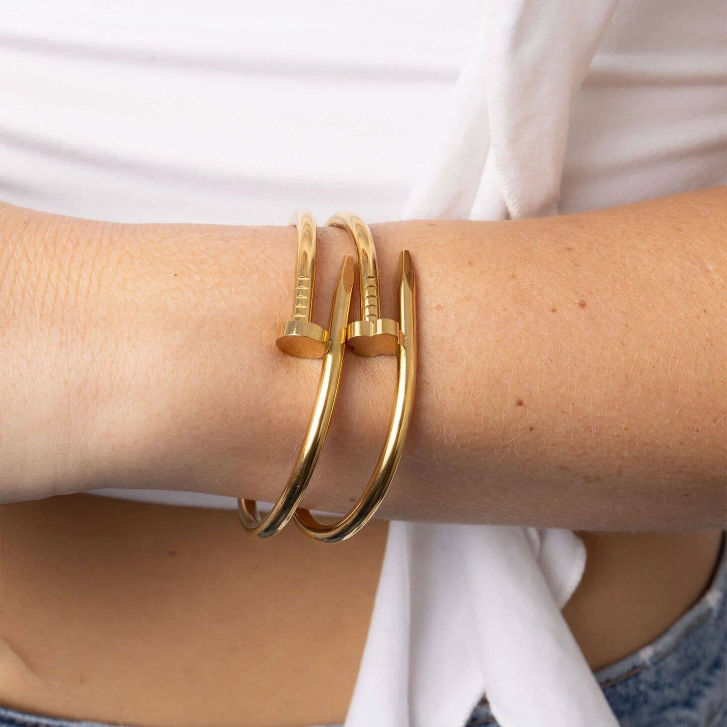 18K Gold PVD Stainless Steel Floral Nail Bangle